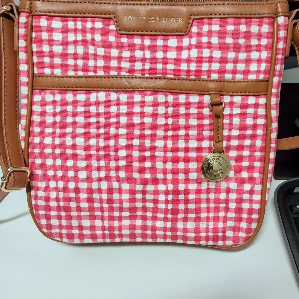 NWOT Tommy Hilfiger Crossbody Bag Women